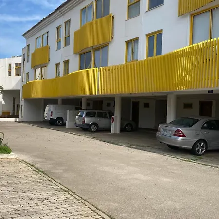Apartman A 5 Min A Pe Da Praia, Com Terraco Grande Ao Sol, No Res-chao Quarteira