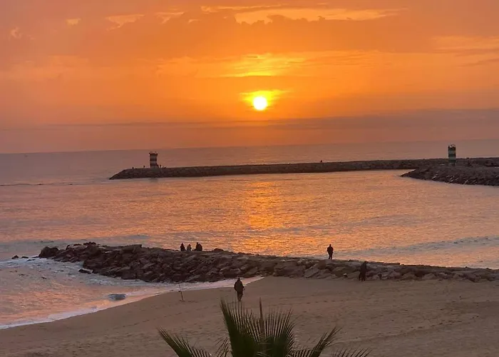 Apartman A 5 Min A Pe Da Praia, Com Terraco Grande Ao Sol, No Res-chao *