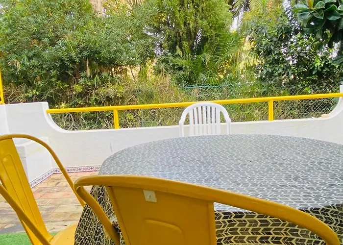 A 5 Min A Pe Da Praia, Com Terraco Grande Ao Sol, No Res-chao Apartman Quarteira