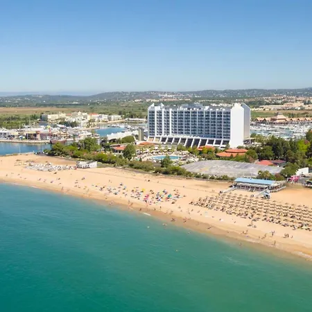 Apartment A 5 Min A Pe Da Praia, Com Terraco Grande Ao Sol, No Res-chao *