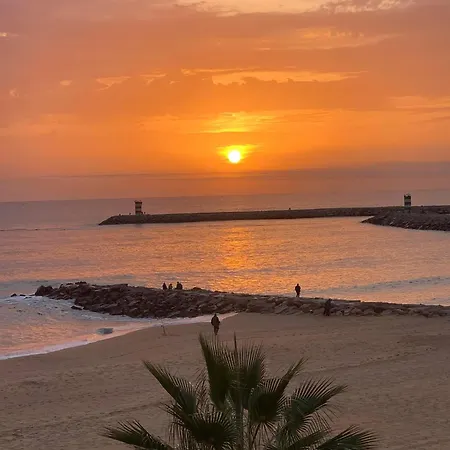 Apartment A 5 Min A Pe Da Praia, Com Terraco Grande Ao Sol, No Res-chao *