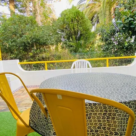 A 5 Min A Pe Da Praia, Com Terraco Grande Ao Sol, No Res-chao Apartment Quarteira