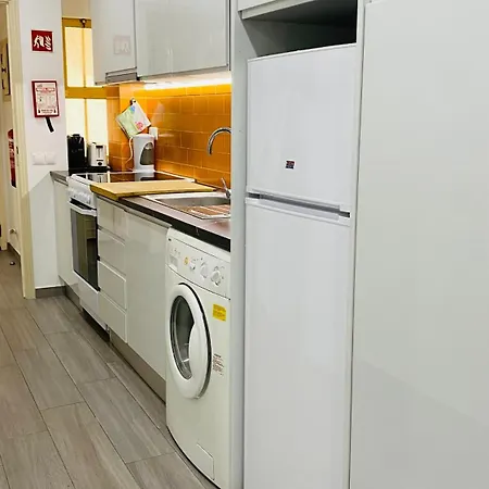 A 5 Min A Pe Da Praia, Com Terraco Grande Ao Sol, No Res-chao Apartment Quarteira